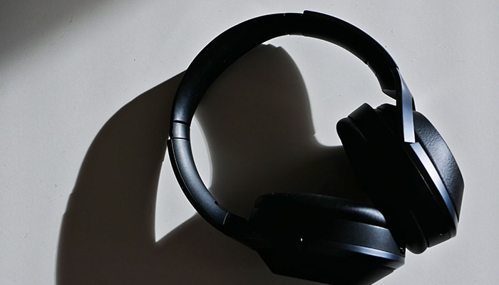 Cómo emparejar los auriculares de Sony