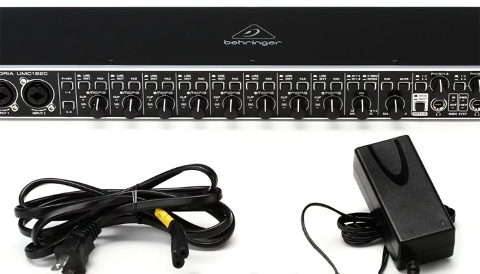 Critique de l'interface audio USB Behringer U Phoria UMC1820